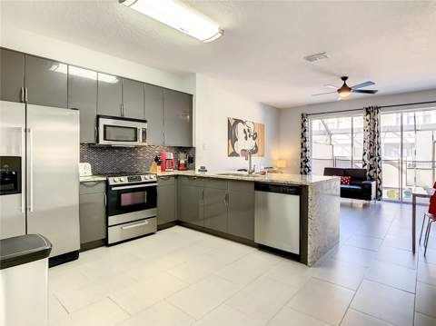 2367 Silver Palm Drive, Kissimmee FL - photo 10 of 65