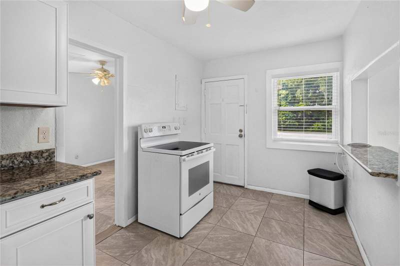 5 bedroom Single Family Residence at 1103 Brack Street, Robert Bass Add, Kissimmee — photo 5