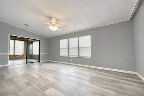 2612 McDaniel Drive, Kissimmee FL - photo 7 of 22