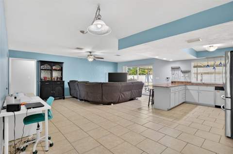 1305 SE 37th Terrace, Cape Coral FL - photo 6 of 6