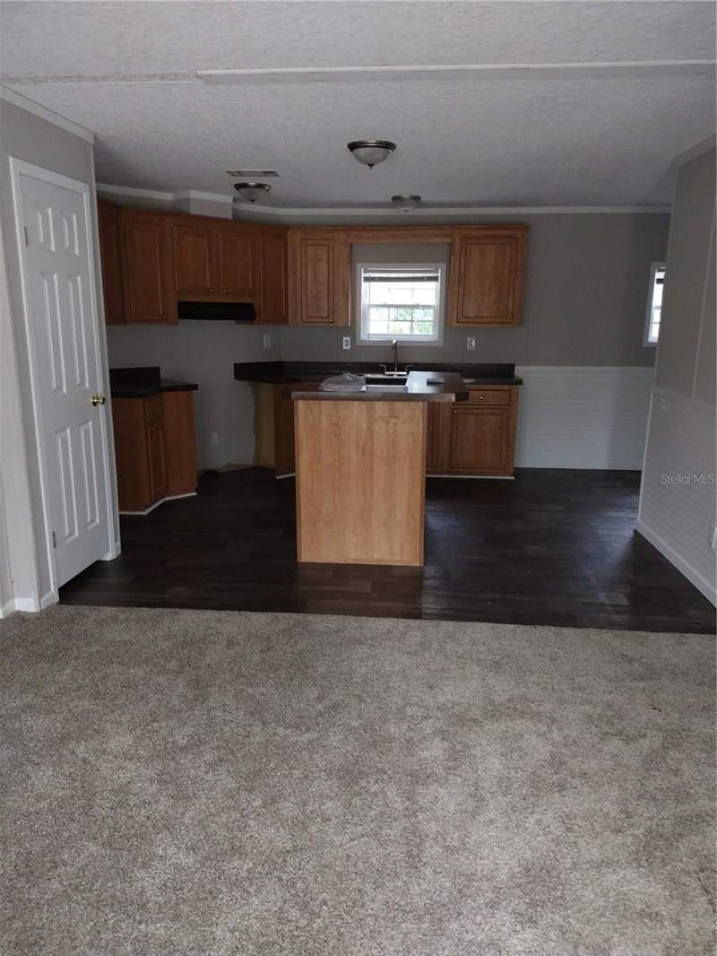 3 bedroom Manufactured Home at 13144 SW 18th Street Road, Rainbow Park Un 08, Ocala — photo 4