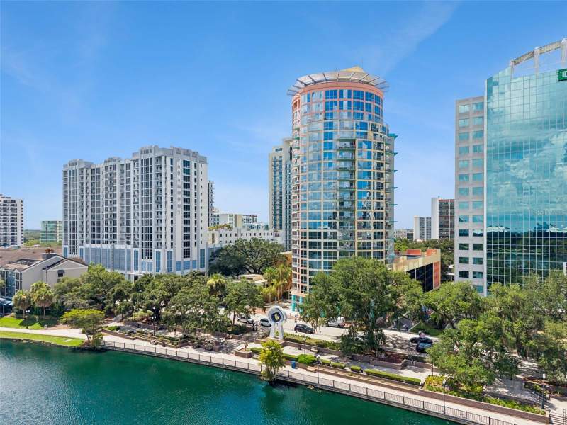 2 bedroom Condominium at 322 E CENTRAL BOULEVARD #1107, WAVERLY/LK EOLA, ORLANDO — photo 1