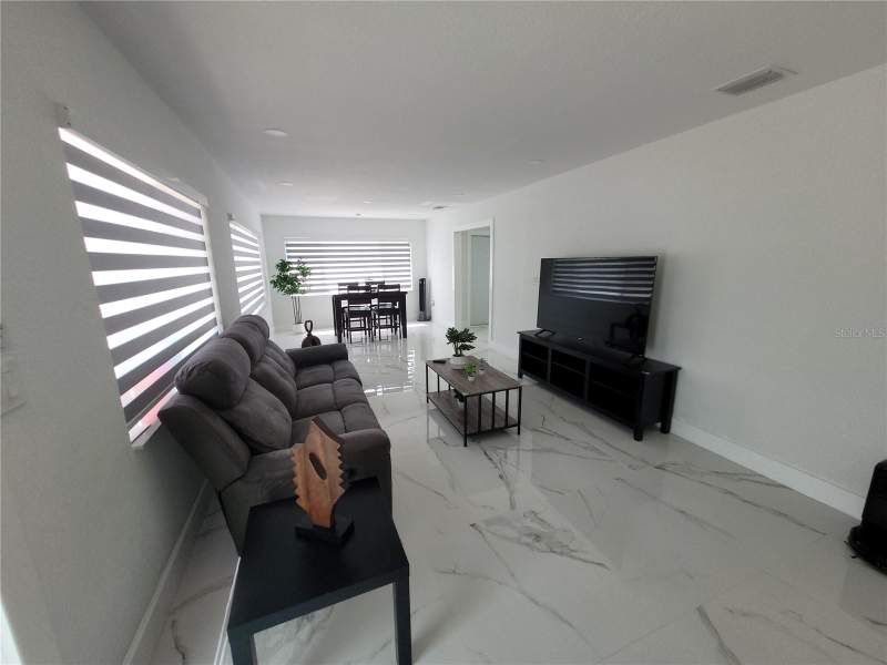 3 bedroom Single Family Residence at 105 Forest Park Avenue, Temple Terrace Gardens 2, Temple Terrace — photo 4