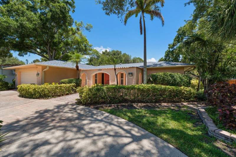 Fairway Manor