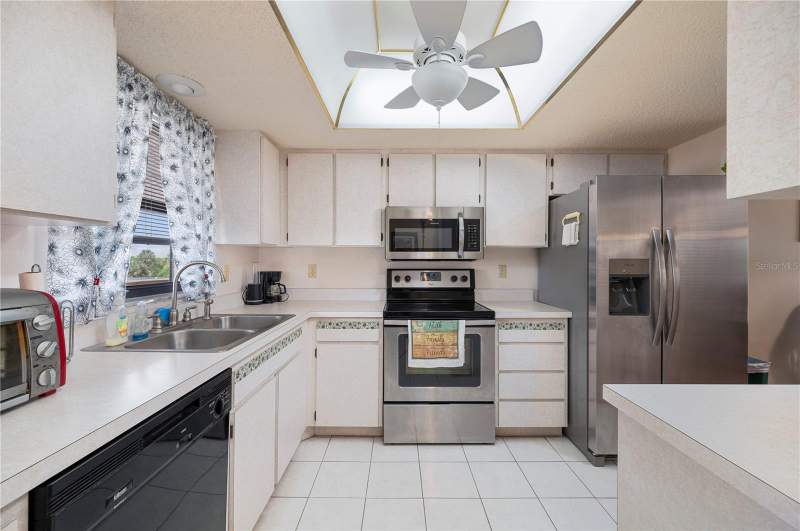 2 bedroom Condominium at 2395 Harbor Boulevard #310, Vel Gardens Condo, Port Charlotte — photo 3