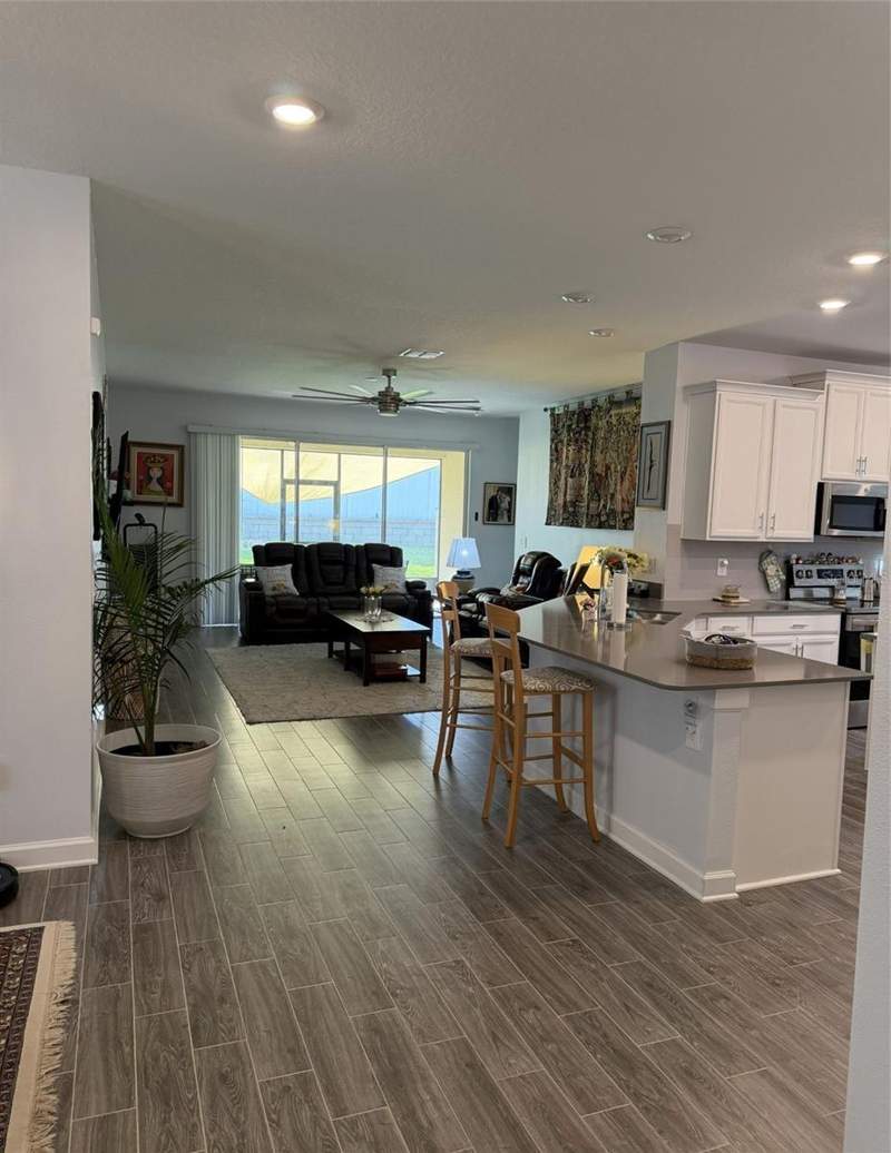 4 bedroom Single Family Residence at 1927 Perch Hammock Loop, Trinity Lakes Ph, Groveland — photo 4