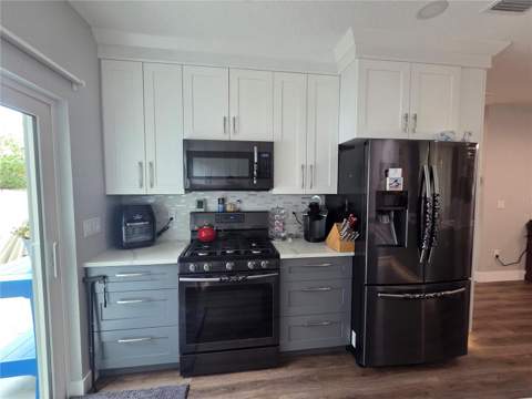 4325 78th Avenue, Pinellas Park FL - photo 10 of 33