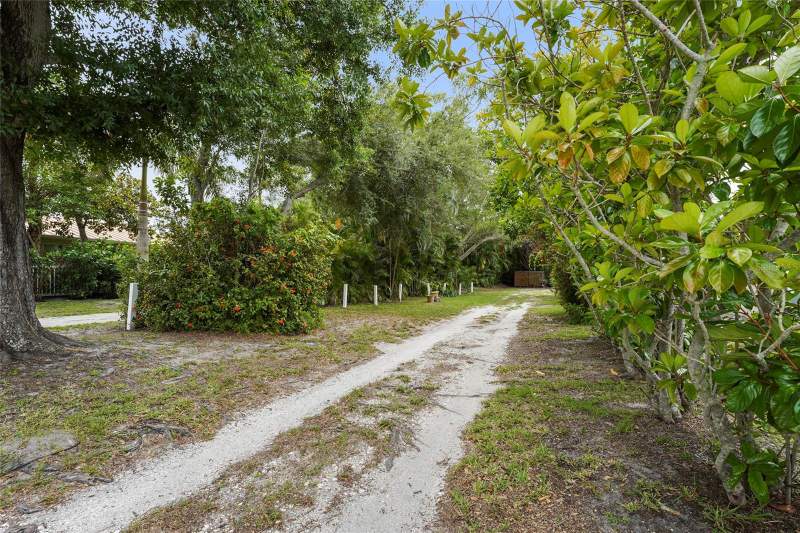 3 bedroom Single Family Residence at 7538 Westmoreland Drive, Whitfield Estates Unit 1, Sarasota — photo 5