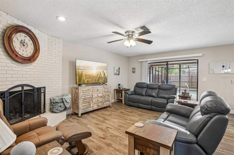 4 bedroom Single Family Residence at 12630 Cedar Ridge Drive, Shadow Ridge, Hudson — photo 5