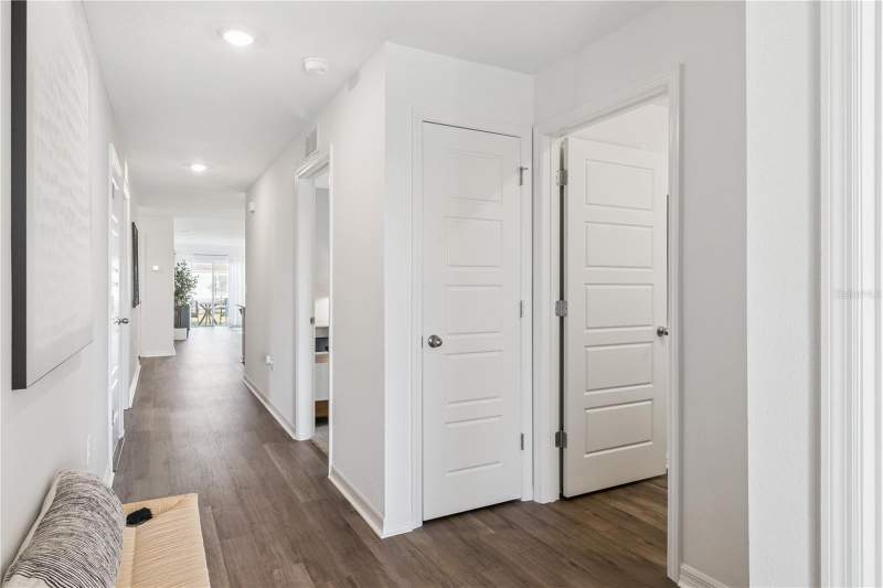 4 bedroom Single Family Residence at 1154 Amber Waves Court, Leoma'S Landing, Lake Wales — photo 3