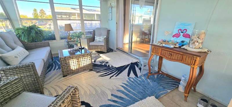 2 bedroom Mobile Home at 176 Independence Avenue #6, Lake Tarpon Mobile Home Village, Palm Harbor — photo 4