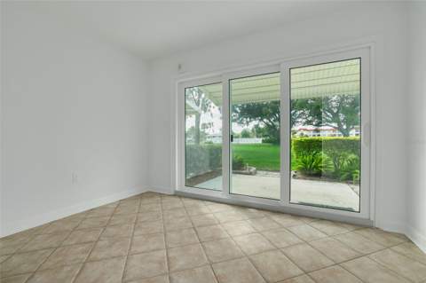 4550 Overlook Drive #152, St Petersburg FL - photo 12 of 46