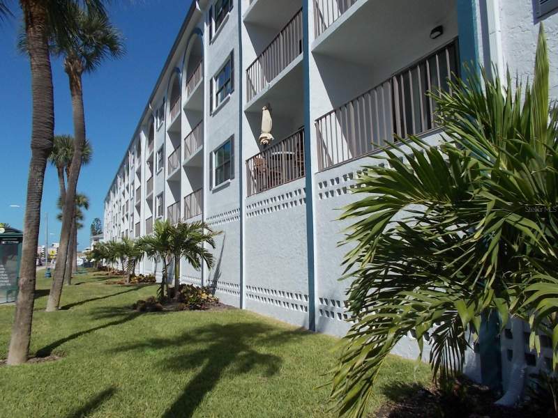 1 bedroom Condominium at 14001 Gulf Boulevard #407, Madeira Place Condo, Madeira Beach — photo 2