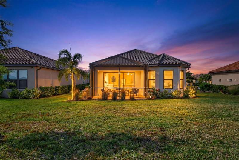 2 bedroom Single Family Residence at 3021 Veneto Court, Azario Esplanade Ph III Subph D, Lakewood Ranch — photo 3