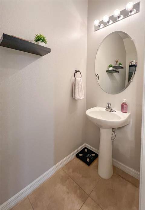 772 Spring Flowers Trail, Brandon FL - photo 11 of 28