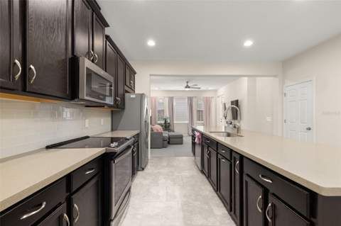 8067 Glenlloyd Avenue, Winter Garden FL - photo 6 of 6