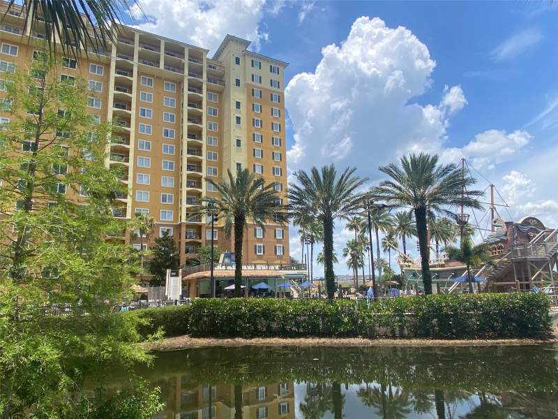8125 RESORT VILLAGE DRIVE #5808 home for sale in Lake Buena Vista Residence Village