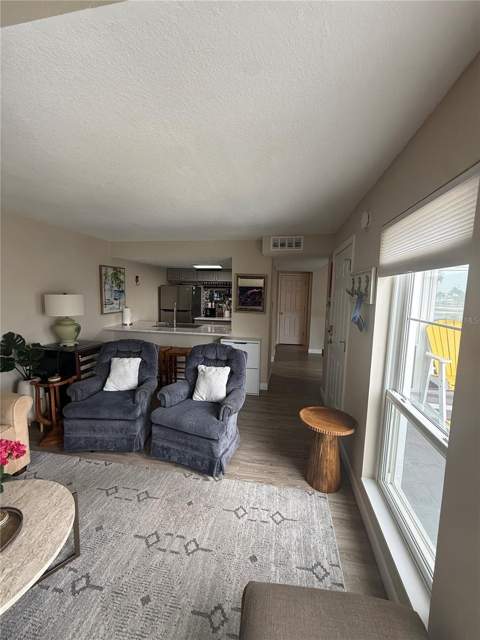 315 Medallion Boulevard #H, Madeira Beach FL - photo 7 of 61