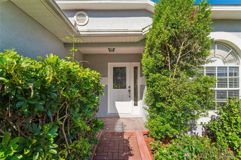 3 bedroom Single Family Residence at 652 Sand Ridge Drive, Brentwood Hills Trct A Un 1, Valrico — photo 2