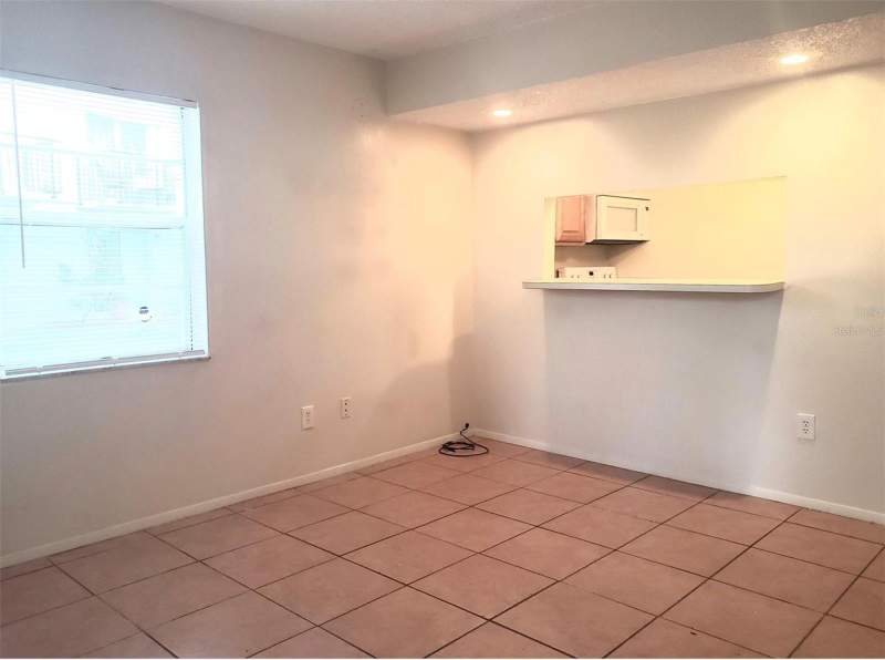 1 bedroom Condominium at 7100 Waterside Drive, Waterside Condo I, Tampa — photo 5