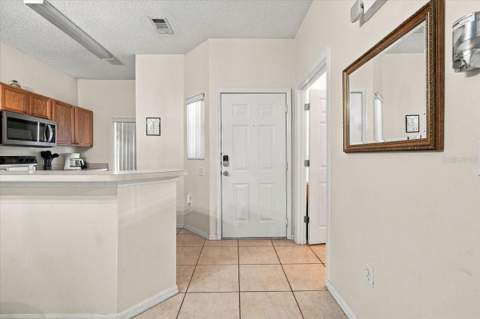 8504 Crystal Cove Loop, Kissimmee FL - photo 7 of 33