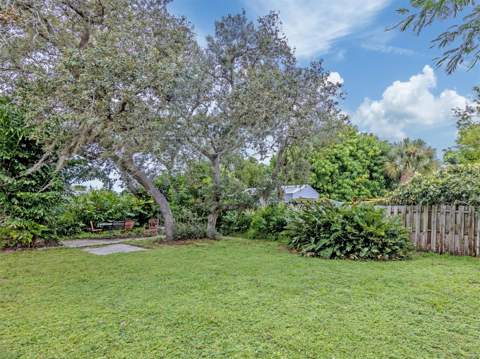 990 Florence Street, Nokomis FL - photo 22 of 54
