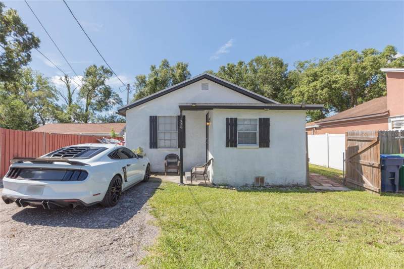 2 bedroom Single Family Residence at 1526 Clinton, 3FF | Wilma South 1st Addition, Tampa — photo 2