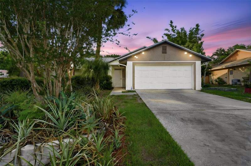 3 bedroom Single Family Residence at 8423 BERMUDA DUNES DRIVE, CLUBHOUSE ESTATES, ORLANDO — photo 2