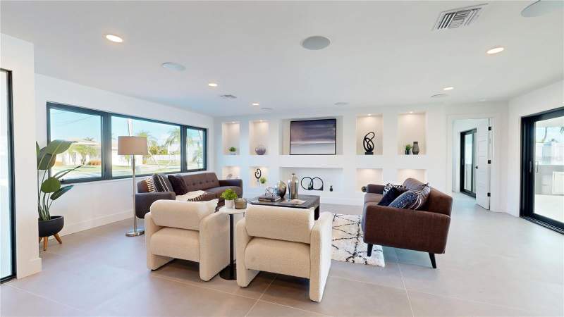 4 bedroom Single Family Residence at 12125 5th Street, Capri Isle Sub, Treasure Island — photo 4