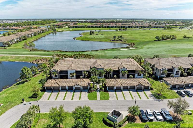 5558 PALMER CIRCLE #205 home for sale in Lakewood National Condos for Sale &amp; Prices