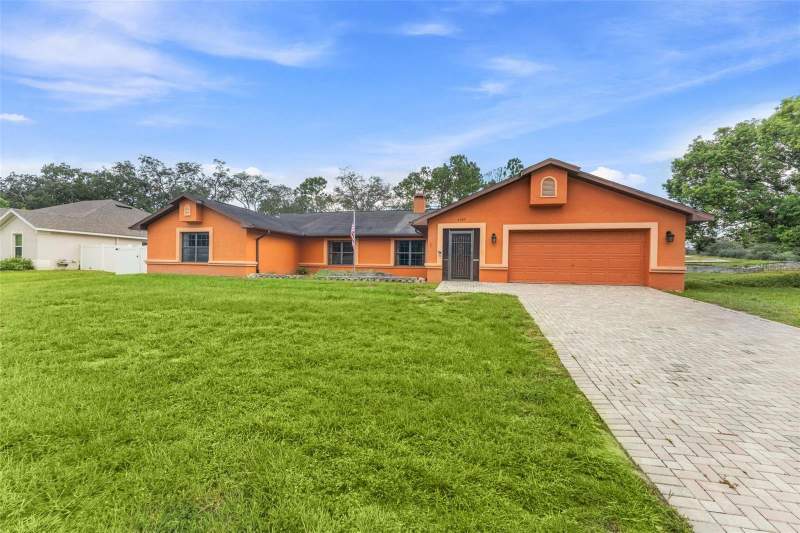 5 bedroom Single Family Residence at 4289 Castle Avenue, Spring Hill, Spring Hill — photo 3