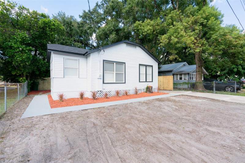 3 bedroom Single Family Residence at 8202 N Alaska Street, Sulphur Spgs Add, Tampa — photo 4