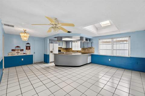 10841 Piccadilly Road, Port Richey FL - photo 11 of 38