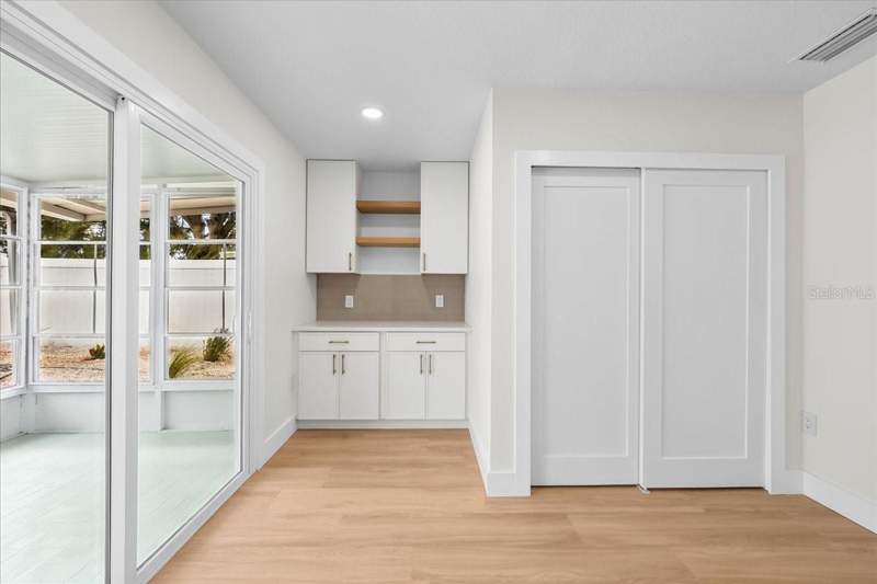 4 bedroom Single Family Residence at 12904 128th Lane, Mill Pond, Largo — photo 5
