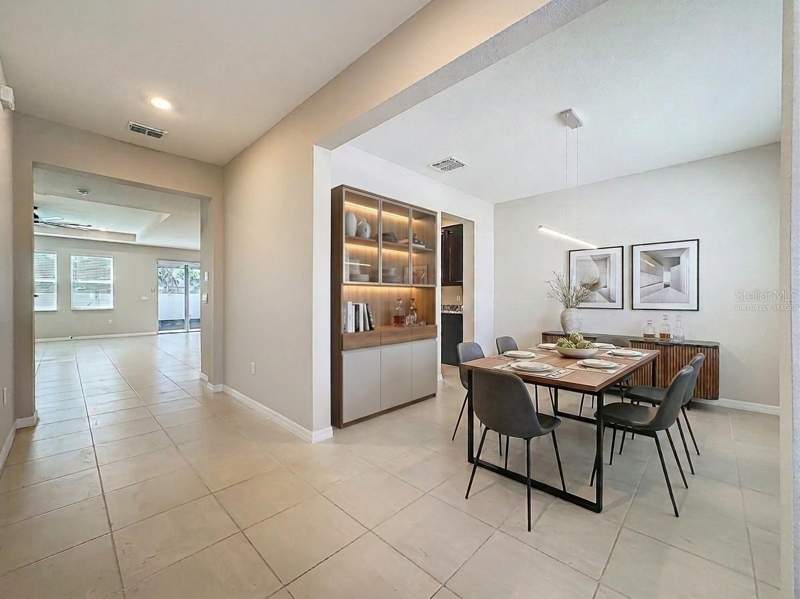 4 bedroom Single Family Residence at 13071 Brookside Moss Drive, Belmond Reserve, Riverview — photo 5