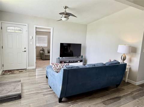 4497 Menhaden Drive, St Petersburg FL - photo 6 of 24