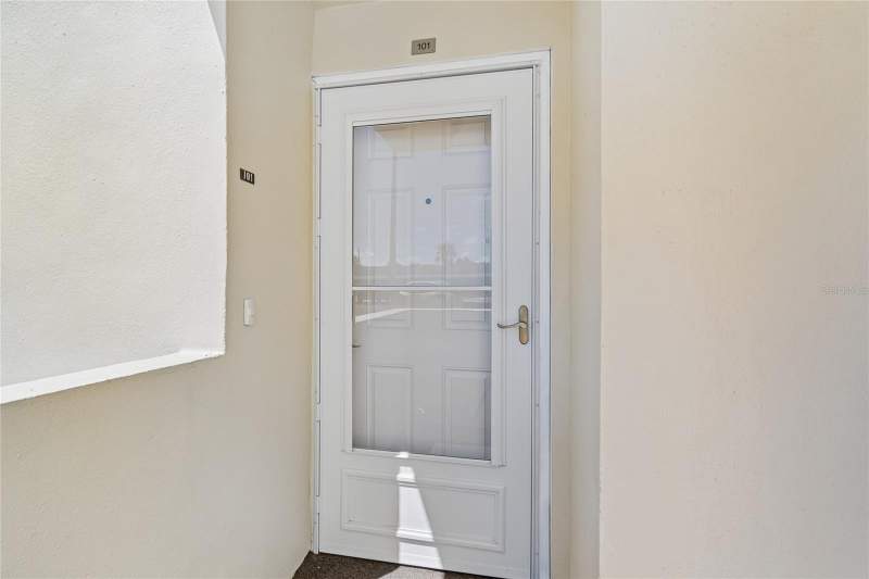2 bedroom Condominium at 4575 Cove Circle #101, Heritage House The Condo, St Petersburg — photo 3