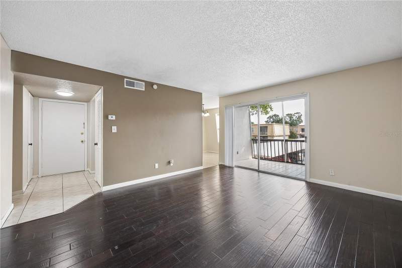 1 bedroom Condominium at 200 Saint Andrews Boulevard #704, Four Seasons Condo, Winter Park — photo 4