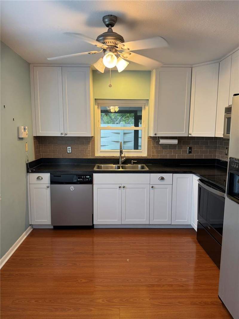 3 bedroom Townhouse at 2617 Forest Run Court, Winding Wood Condo, Clearwater — photo 5