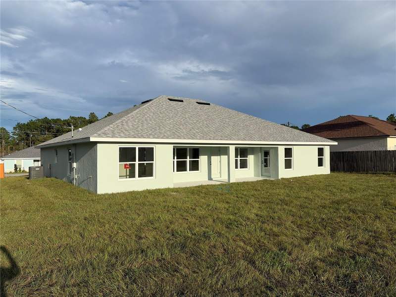 4 bedroom Single Family Residence at 52 Hemlock Trail, Silver Springs Shores Unit 7, Ocala — photo 4