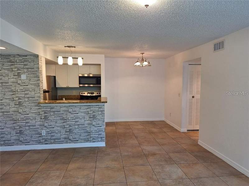 2 bedroom Condominium at 5116 Conroy Road #12, Residences/Millenia, Orlando — photo 3