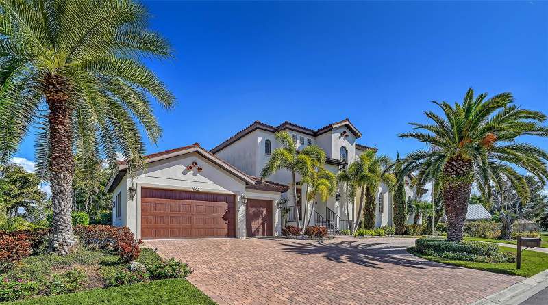 Country Club Shores