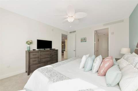 395 Aruba Circle #203, Bradenton FL - photo 23 of 56