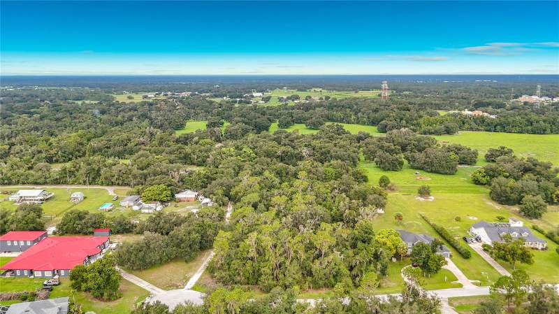 4 bedroom Single Family Residence at 10623 Lithia Estates Drive, Lithia Estates, Lithia — photo 5