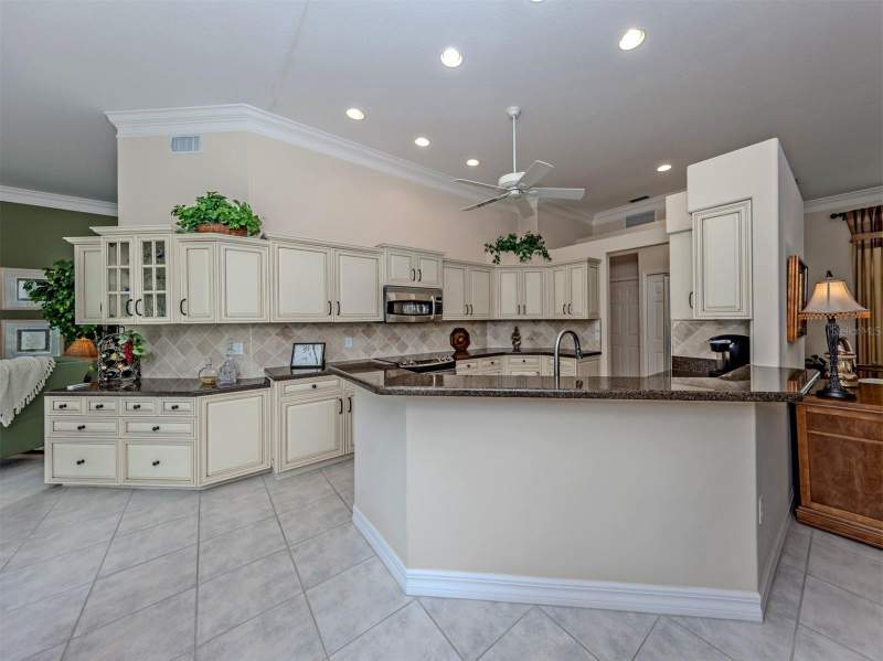 3 bedroom Single Family Residence at 2009 Tocobaga Lane, Calusa Lakes, Nokomis — photo 4