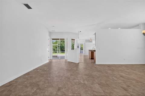 5328 Lexington Drive, Parrish FL - photo 8 of 59
