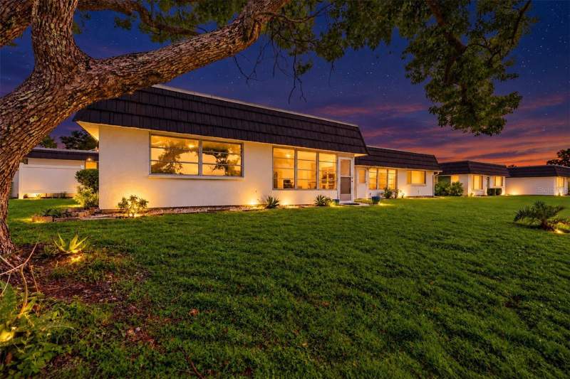 2 bedroom Villa at 3944 Lakeside Road #160, Glen Oaks Ridge Villas 2, Sarasota — photo 4
