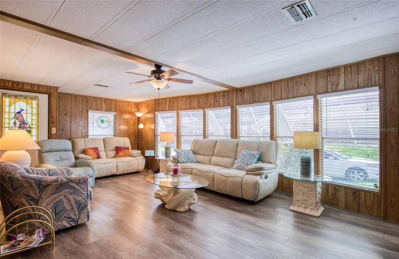 2 bedroom Manufactured Home at 86 Cottagewood Drive #36, Briar Creek Mobile Home Community II Condo, Safety Harbor — photo 4