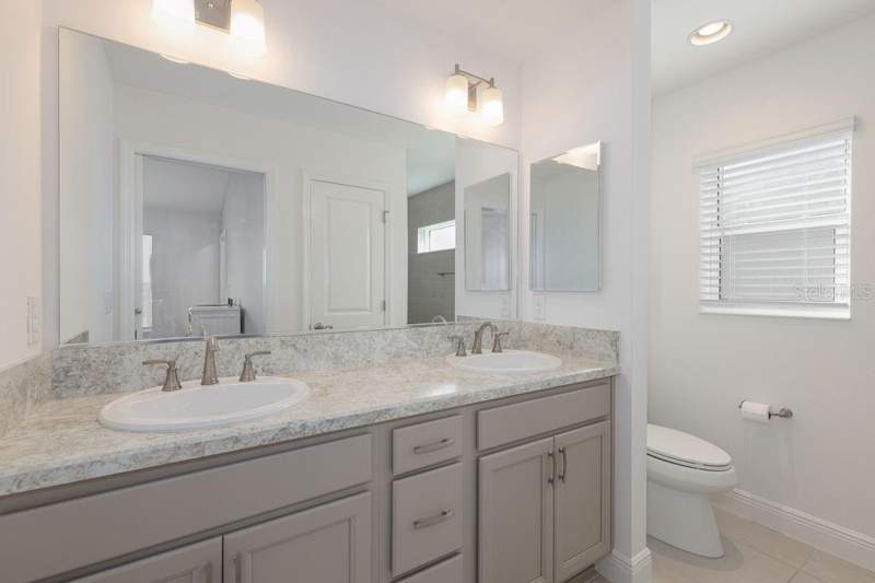 3 bedroom Single Family Residence at 2454 Youngmann Loop, The Villages, The Villages — photo 5