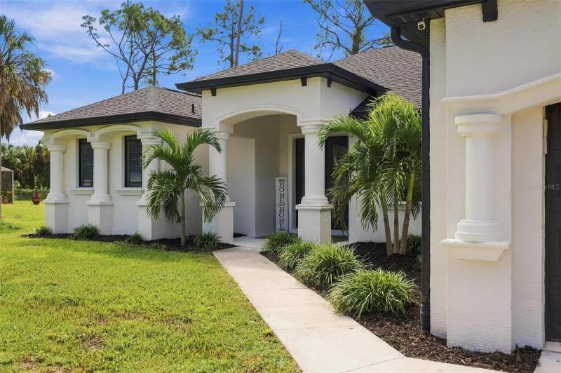 3 bedroom Single Family Residence at 3769 Garlenda Avenue, Port Charlotte Sub 11, North Port — photo 4